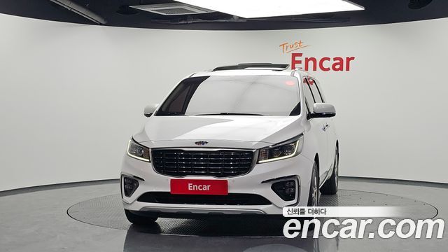 Kia Canival 2019 — photo 3