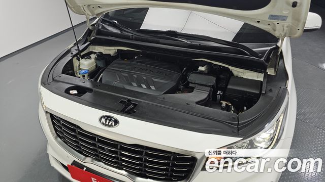 Kia Canival 2019 — photo 6