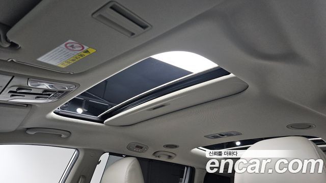Kia Canival 2019 — photo 18
