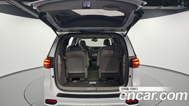 Kia Canival 2019 — photo 20