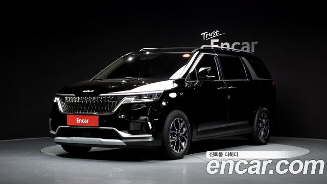 Kia Canival 2022 — photo 1