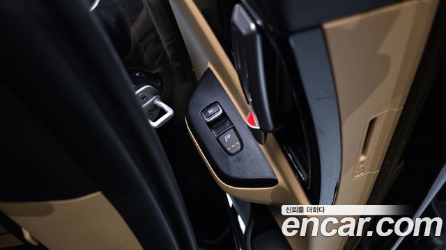 Kia Canival 2022 — photo 19