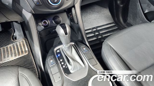 Hyundai Santafe 2015 — photo 9