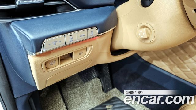 Genesis GV80 2020 — photo 15
