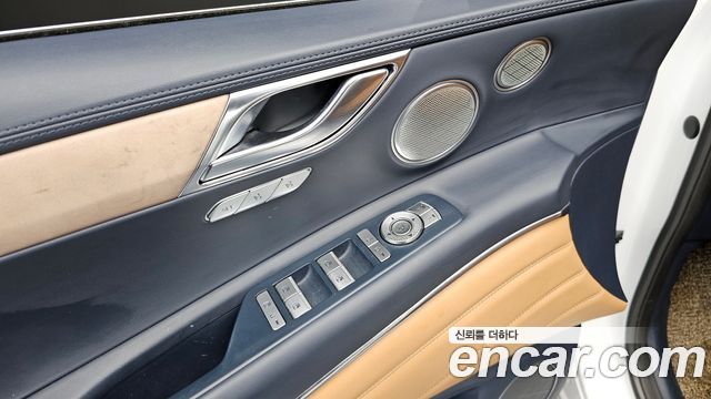 Genesis GV80 2020 — photo 18