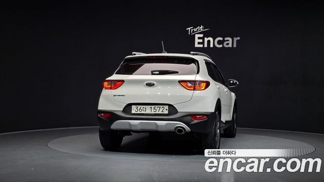 Kia Stonic 2018 — photo 4