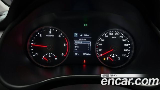 Kia Stonic 2018 — photo 8