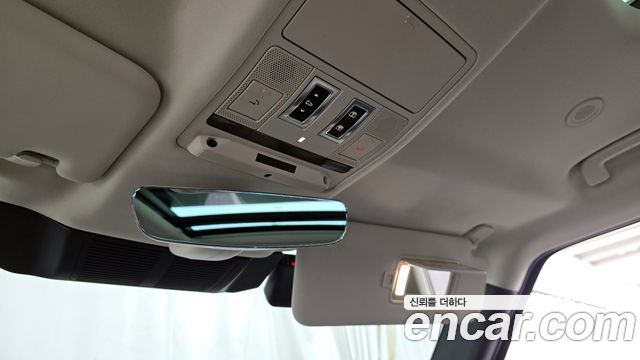 Land Rover Defender 2022 — photo 17