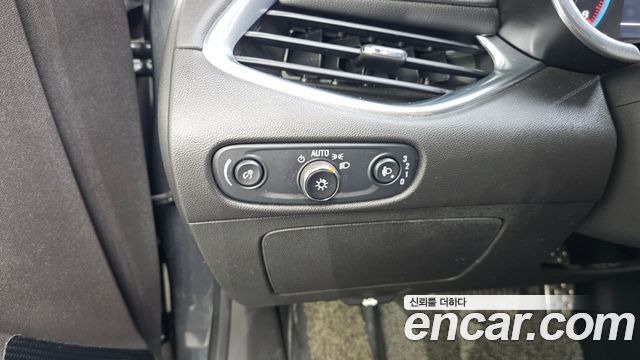 Chevrolet Korea Malibu 2017 — photo 19
