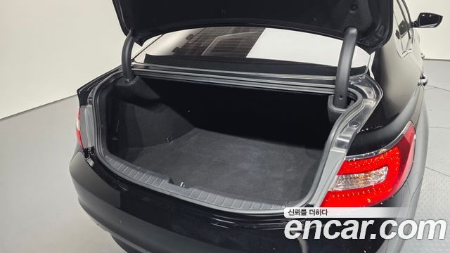 Hyundai Grandeur 2016 — photo 20