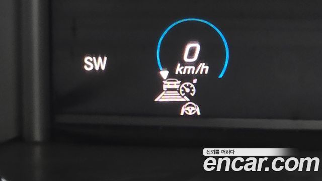 Mercedes-Benz E-Class 2022 — photo 18