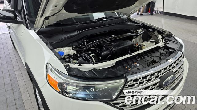 Ford Explorer 2020 — photo 6