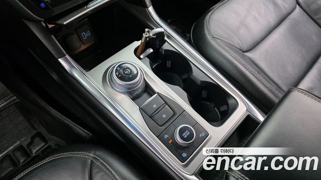 Ford Explorer 2020 — photo 9