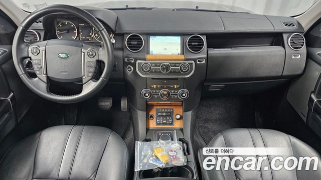 Land Rover Discovery 2013 — photo 7