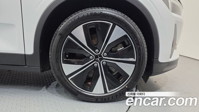 Polestar Polestar 2 2023 — photo 5