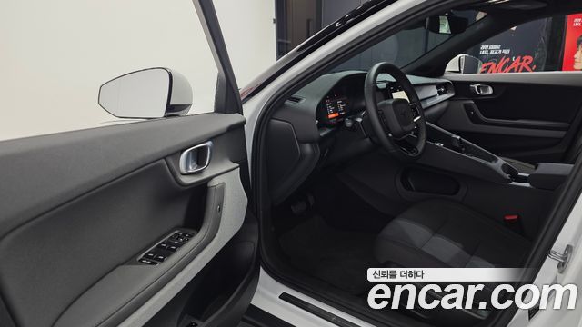 Polestar Polestar 2 2023 — photo 10