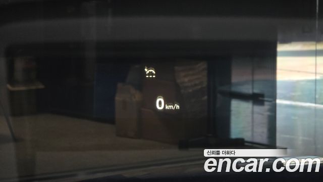 Genesis G90 2020 — photo 17