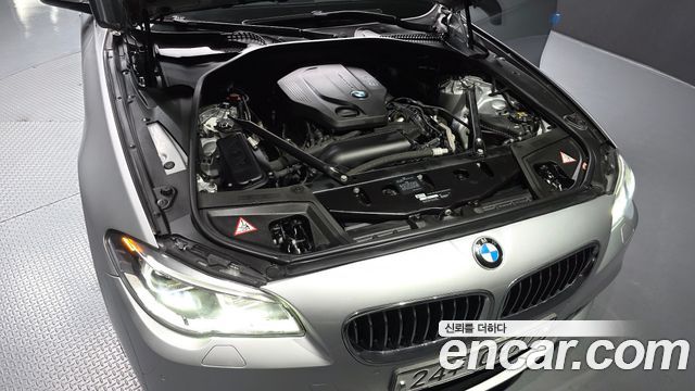 BMW 5-Series 2016 — photo 6