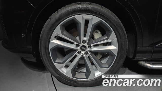 Audi Q7 2022 — photo 5