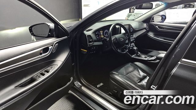 Hyundai Grandeur 2018 — photo 10