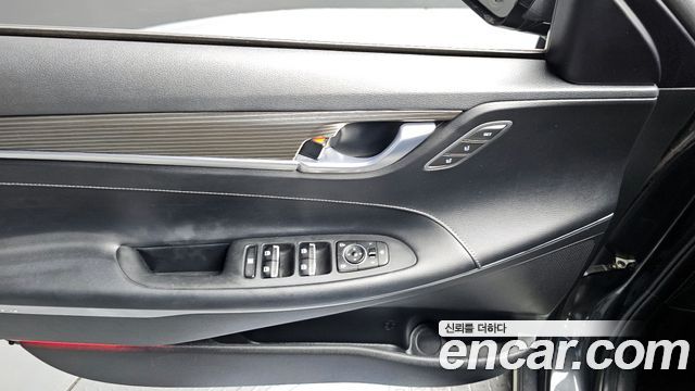 Hyundai Grandeur 2018 — photo 17