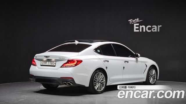 Genesis G70 2019 — photo 2