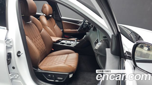 Genesis G70 2019 — photo 11
