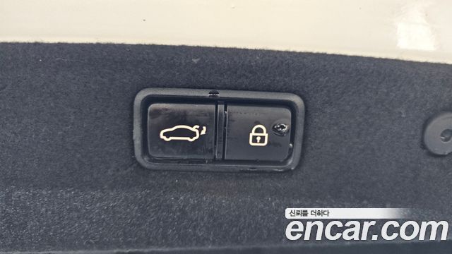 Genesis G70 2019 — photo 20