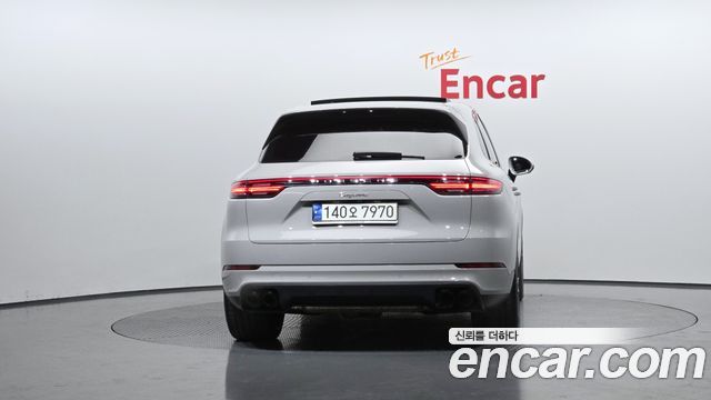 Porsche Cayenne 2021 — photo 4