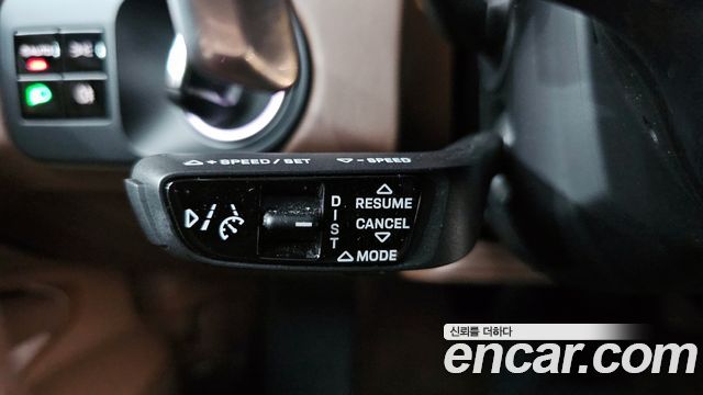 Porsche Cayenne 2021 — photo 16