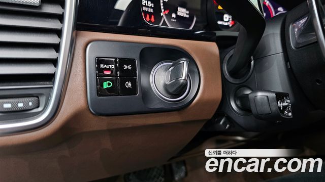 Porsche Cayenne 2021 — photo 19