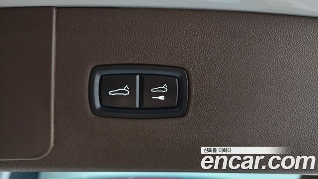 Porsche Cayenne 2021 — photo 20