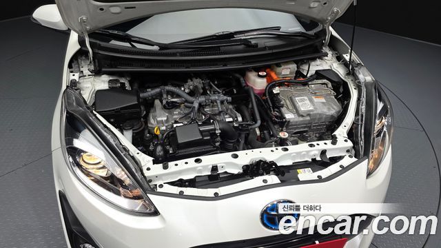 Toyota Prius 2019 — photo 6