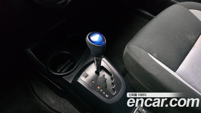 Toyota Prius 2019 — photo 9