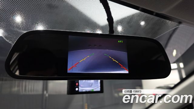 Toyota Prius 2019 — photo 14