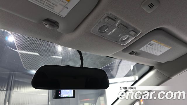 Toyota Prius 2019 — photo 19