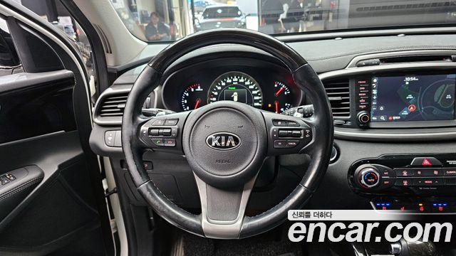 Kia Sorento 2016 — photo 14