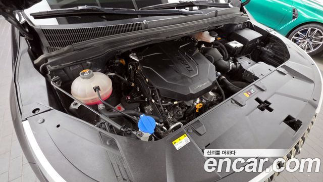 Kia Canival 2023 — photo 6