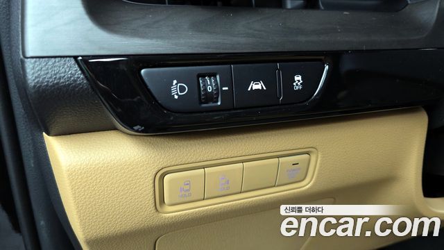 Kia Canival 2023 — photo 18