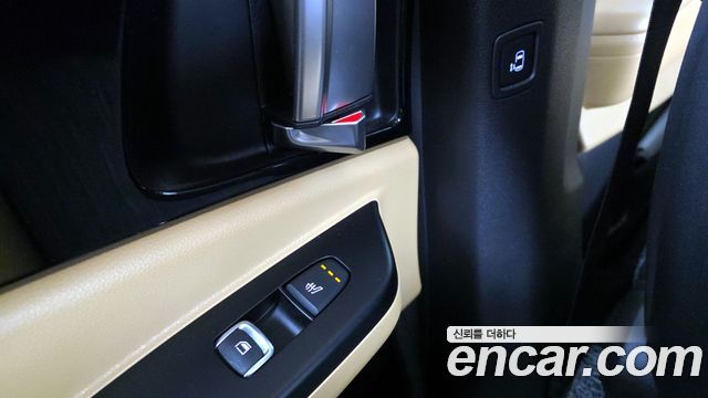 Kia Canival 2023 — photo 19