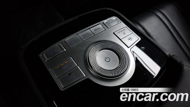 Genesis G80 2021 — photo 18