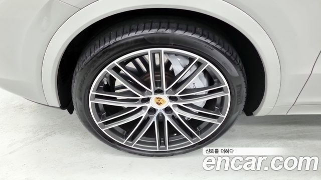 Porsche Cayenne 2023 — photo 5