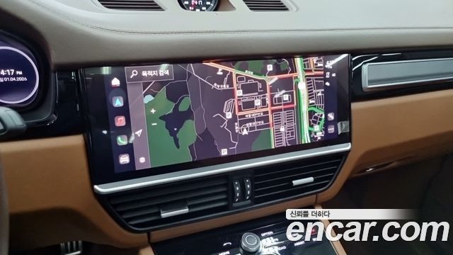 Porsche Cayenne 2023 — photo 11
