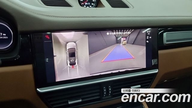 Porsche Cayenne 2023 — photo 13