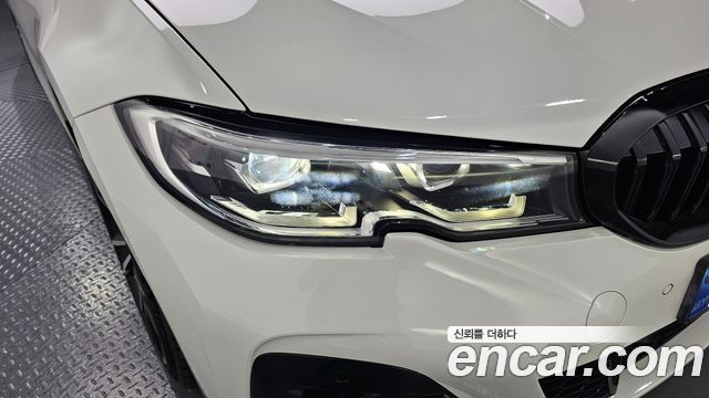 BMW 3-Series 2022 — photo 8