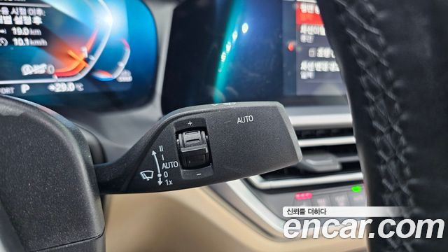 BMW 3-Series 2022 — photo 27