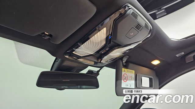 BMW 3-Series 2022 — photo 29