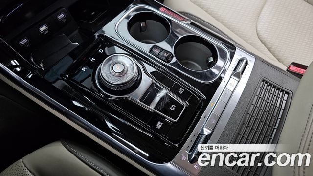 Kia Canival 2022 — photo 9