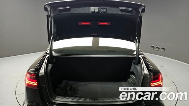 Audi A6 2018 — photo 20