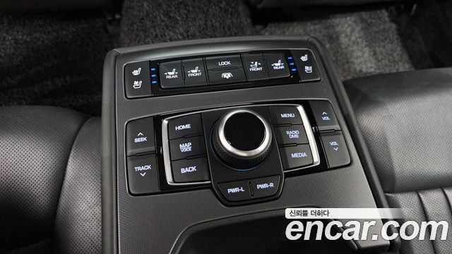 Hyundai Genesis 2015 — photo 18